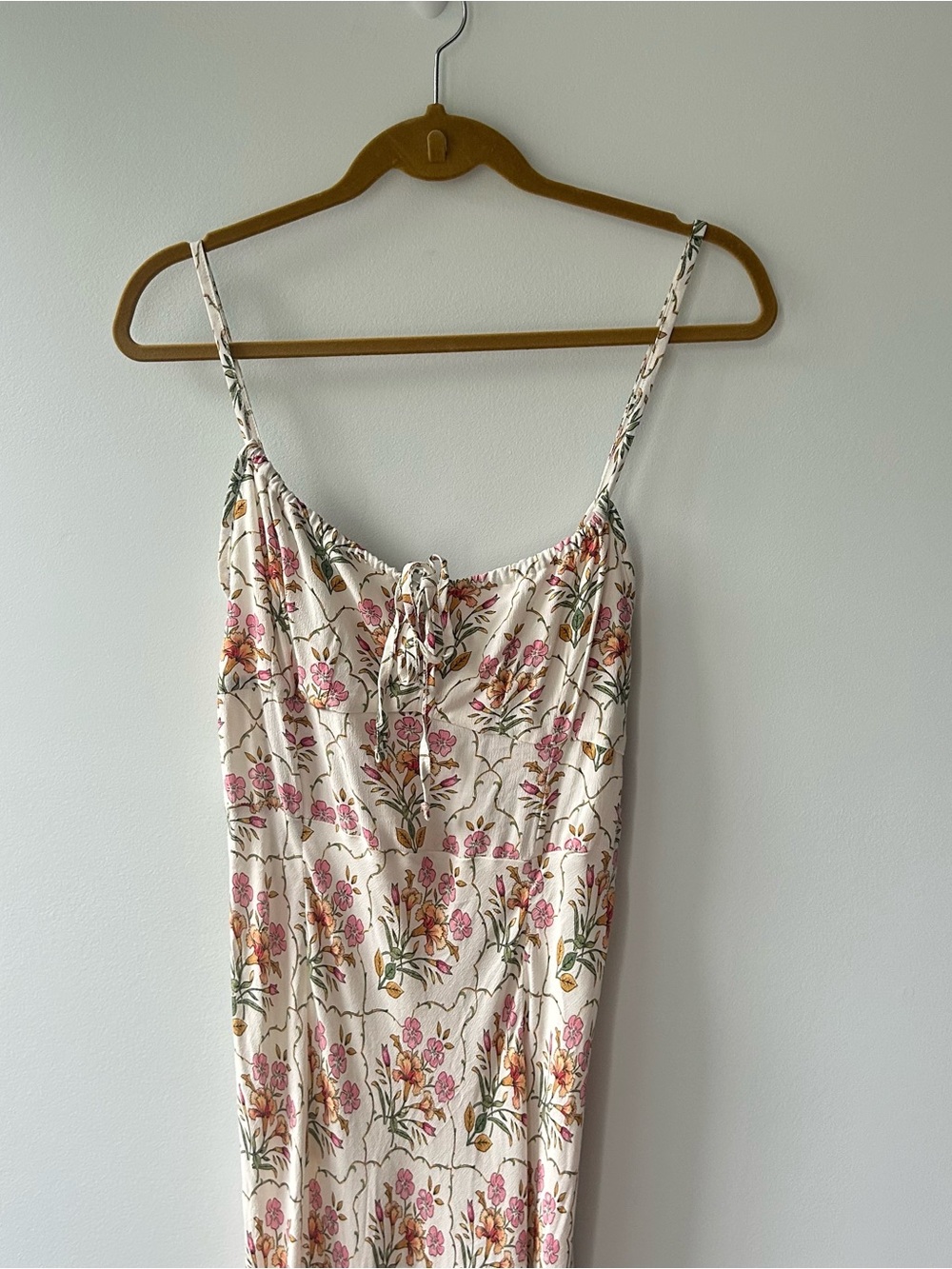 FAVORITE DAUGHTER The One That Got Away Floral Slipdress in White Floral Mosaic - Picture 5 of 11